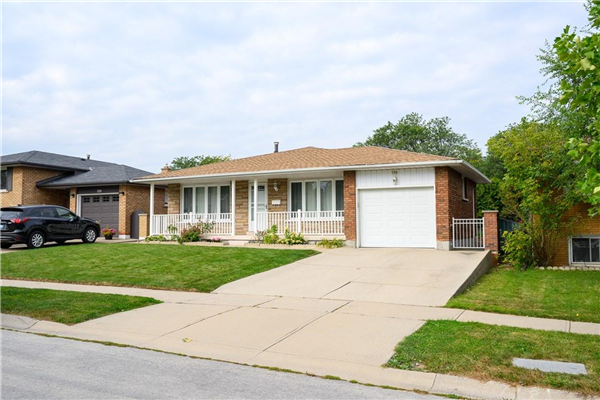 116 Hadeland Avenue, Hamilton