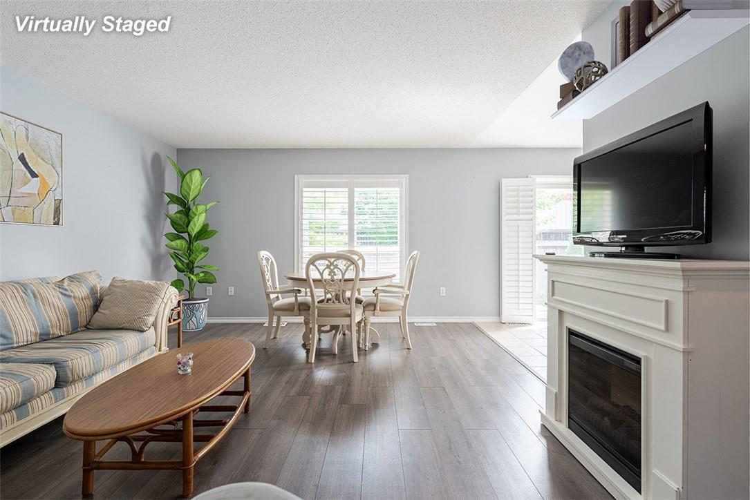 24 Kenyon Crescent|Unit #10