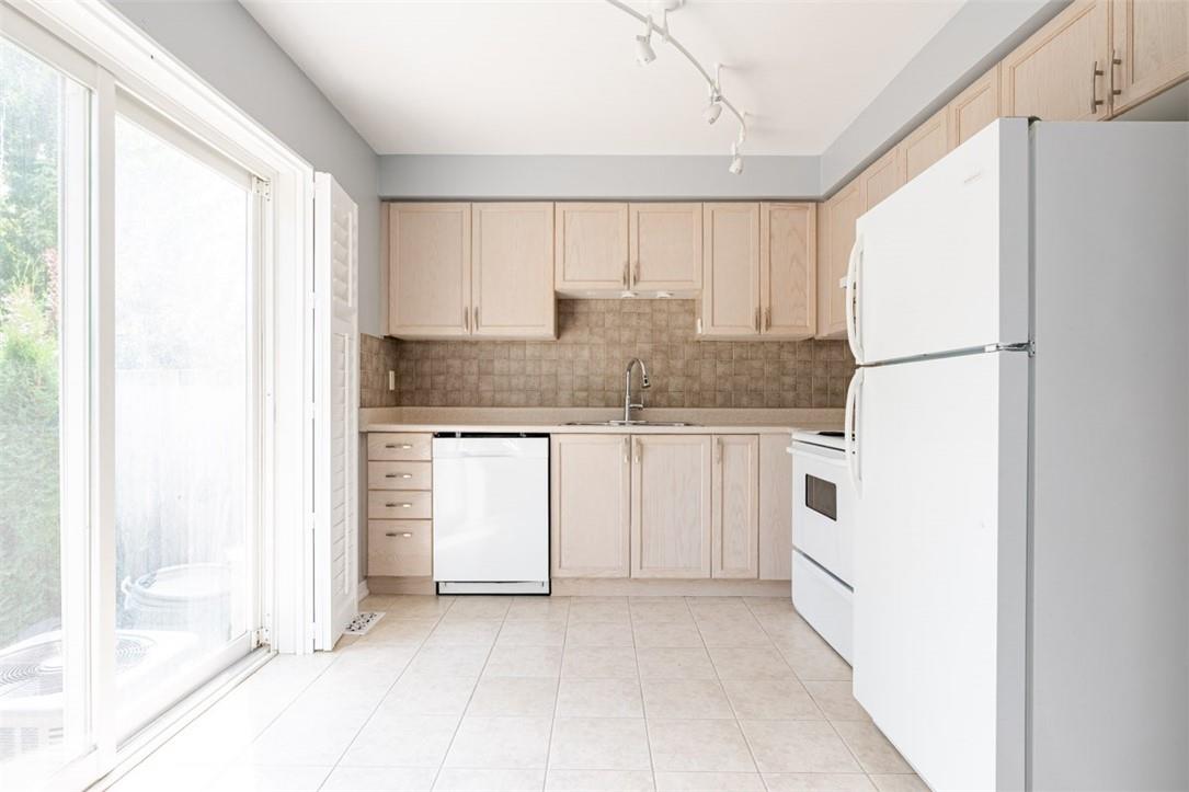 24 Kenyon Crescent|Unit #10