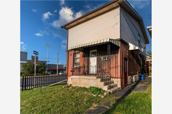 144 ROBINS Avenue, Hamilton