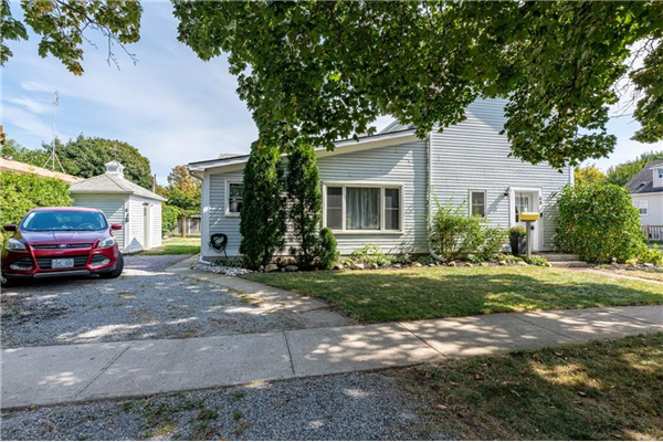68 Rolls Avenue, St. Catharines