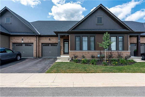 39 Cosmopolitan Common, St. Catharines