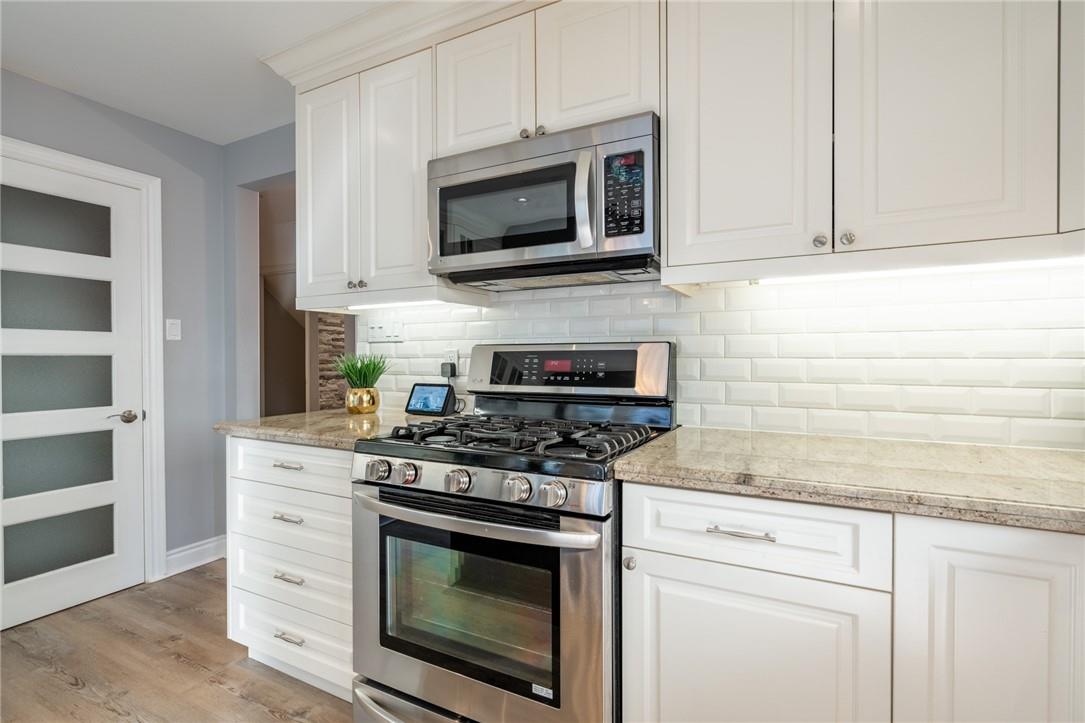 10 RAVINE Drive