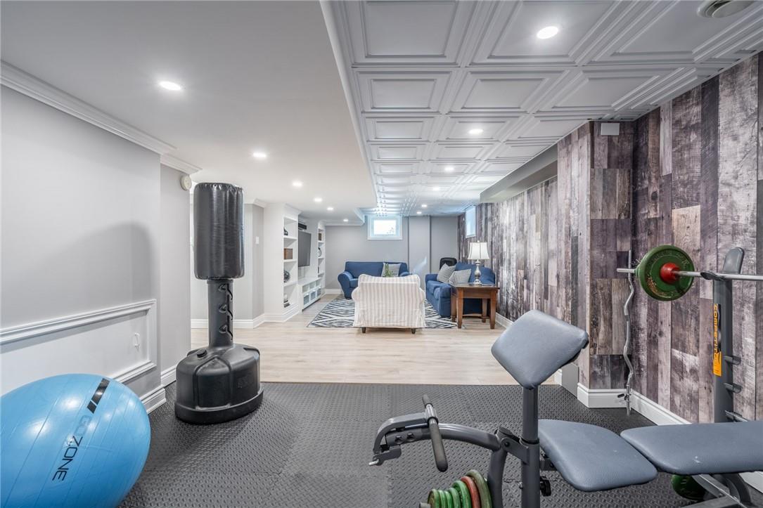 10 RAVINE Drive