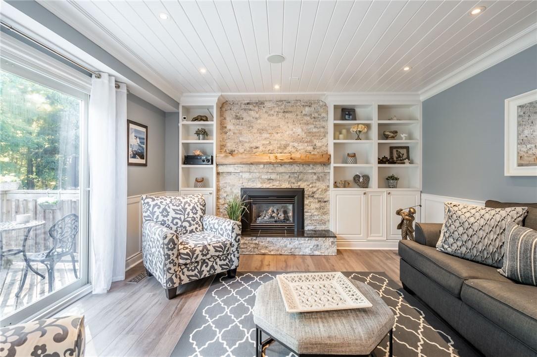10 RAVINE Drive
