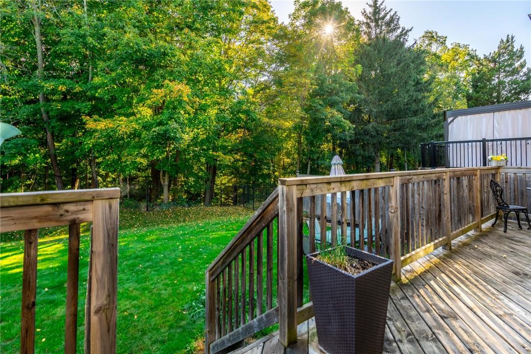 10 RAVINE Drive