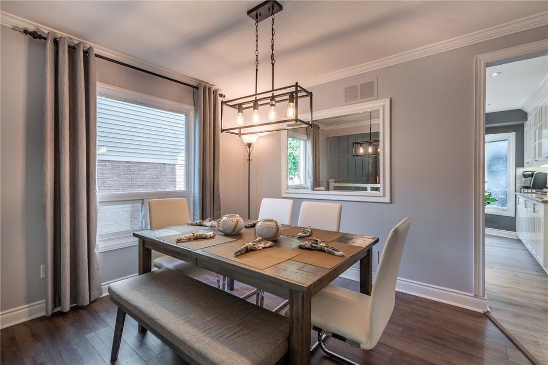 10 RAVINE Drive