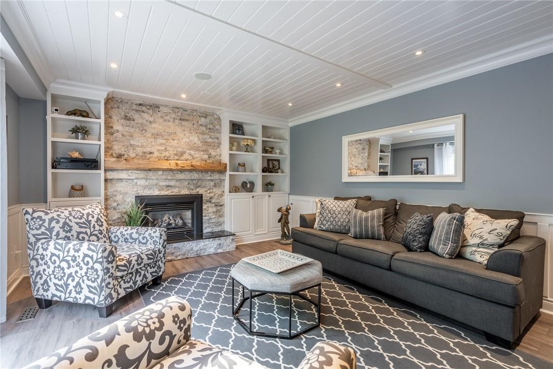 10 RAVINE Drive