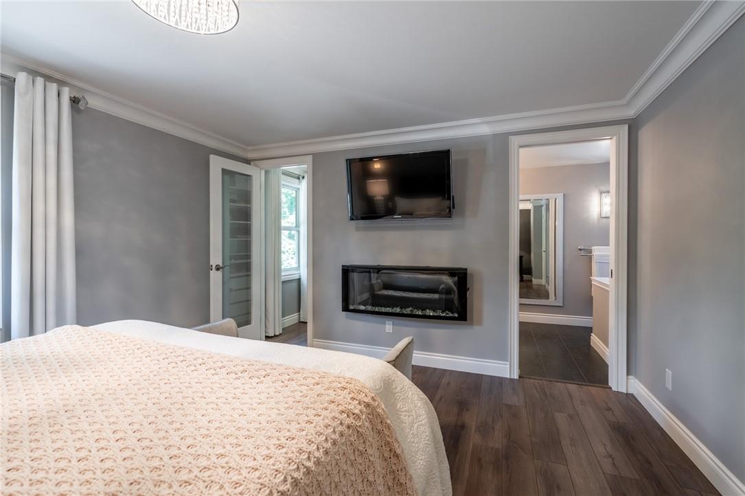 10 RAVINE Drive