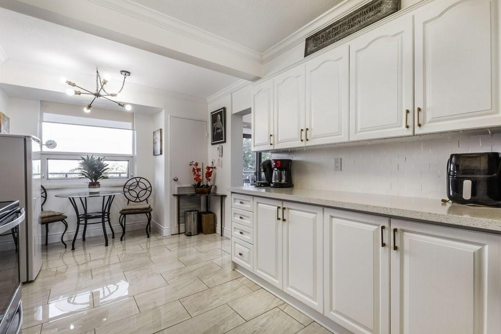 500 Green Road|Unit #704