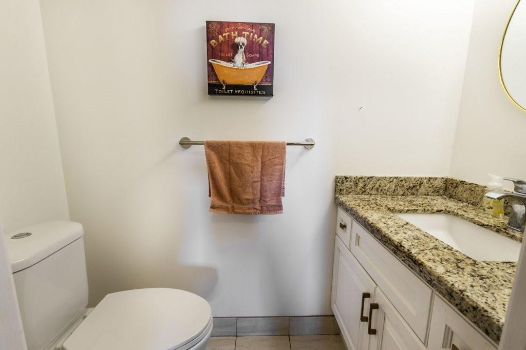 500 Green Road|Unit #704