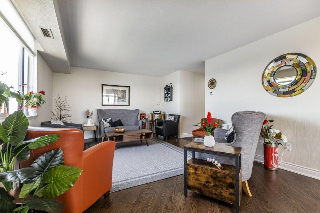 500 Green Road|Unit #704