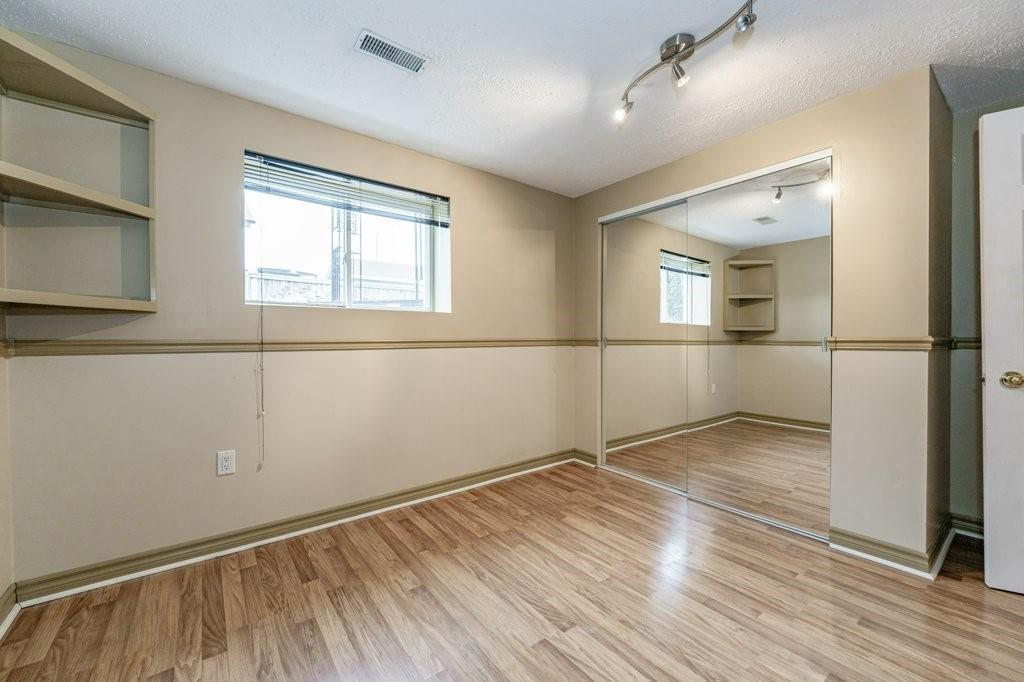 6 Foxmeadow Drive