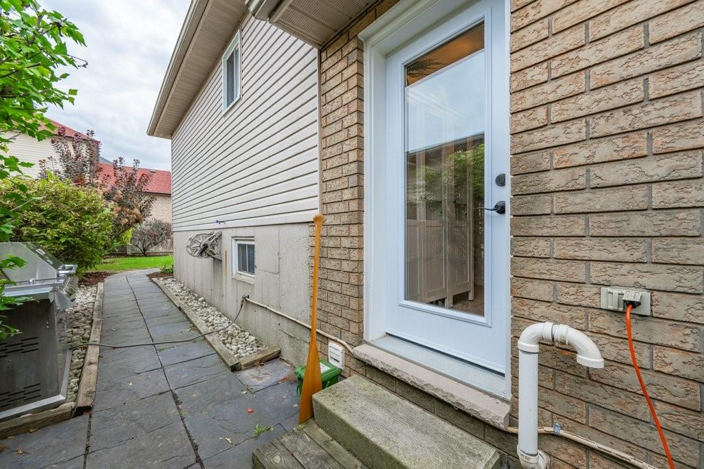 6 Foxmeadow Drive