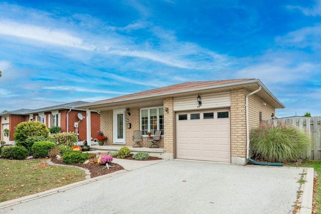 6 Foxmeadow Drive