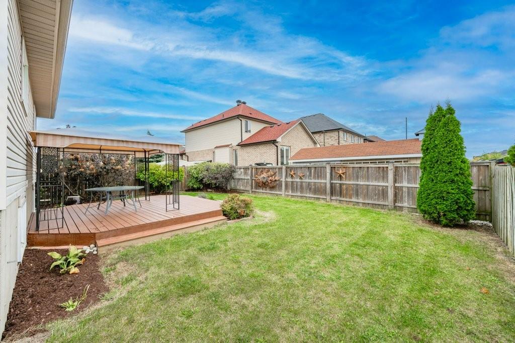 6 Foxmeadow Drive