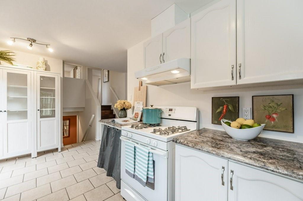 6 Foxmeadow Drive