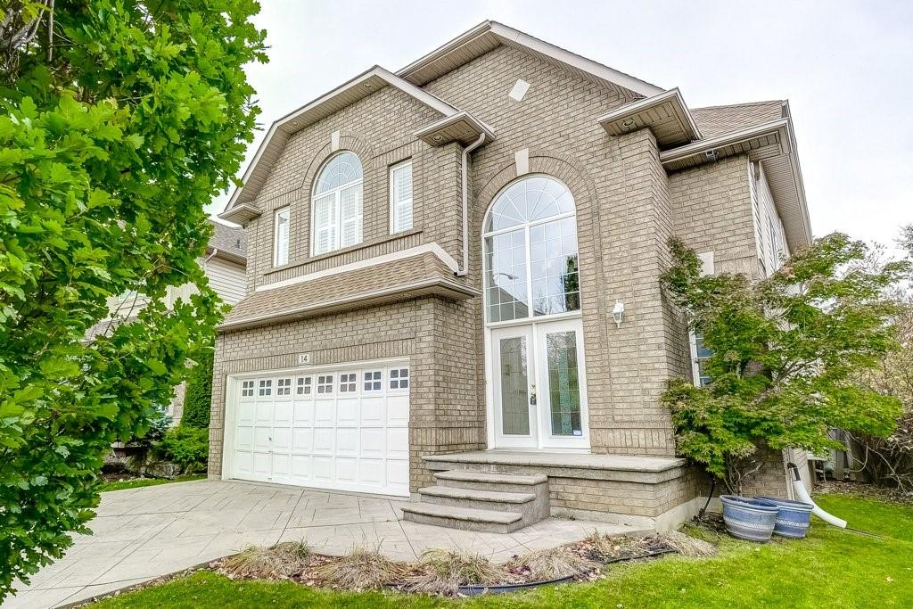 14 PELHAM Drive