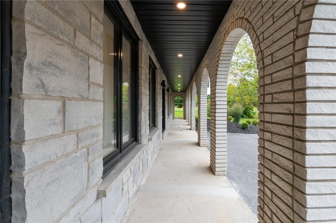 40 Ridge Road W
