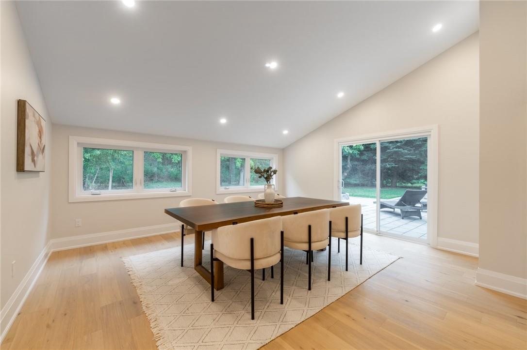 40 Ridge Road W