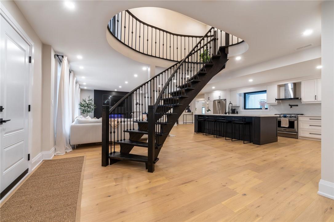 40 Ridge Road W
