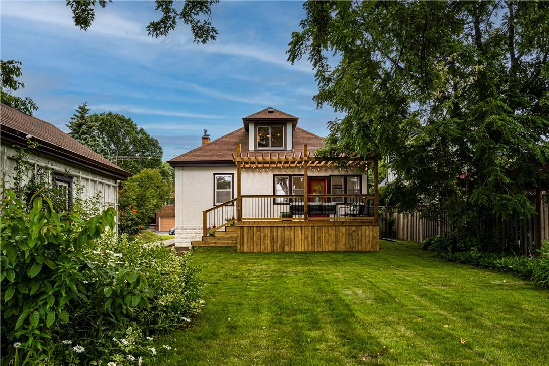 111 LAKE AVENUE Drive