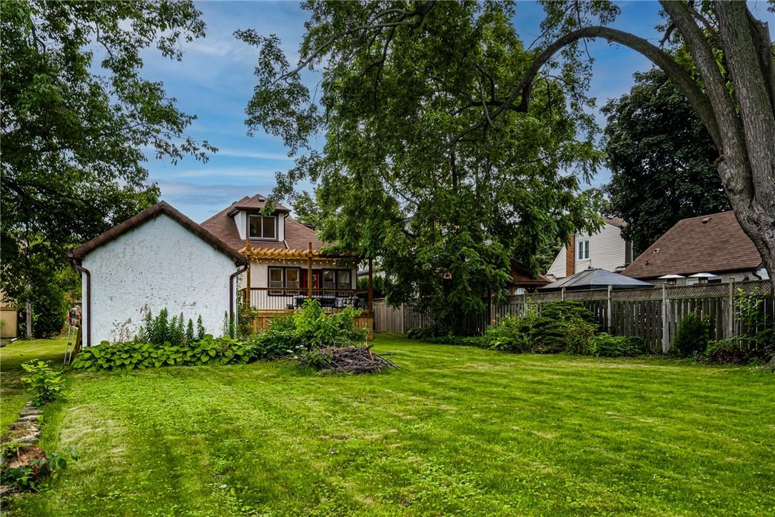111 LAKE AVENUE Drive