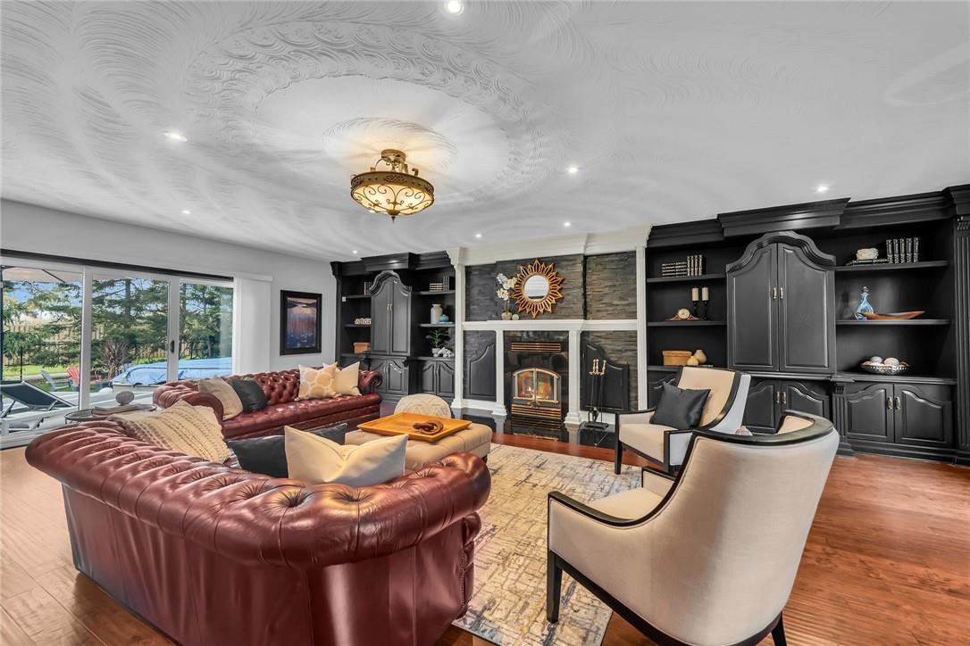 200 Green Mountain Road E