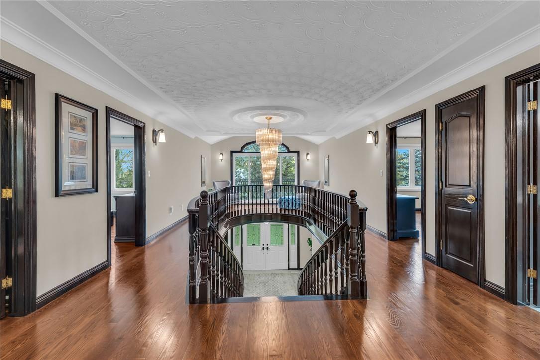 200 Green Mountain Road E