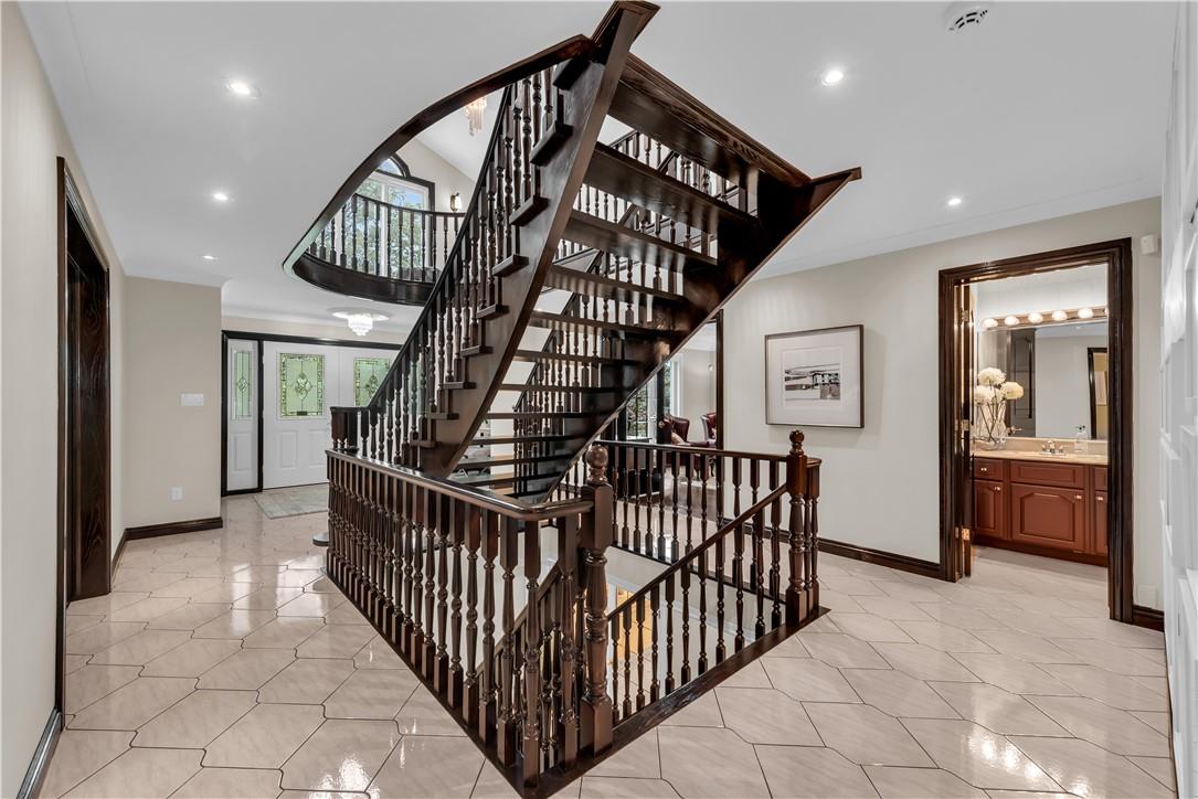 200 Green Mountain Road E