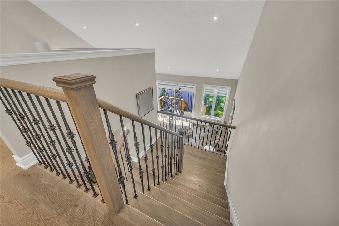 77 Cactus Crescent