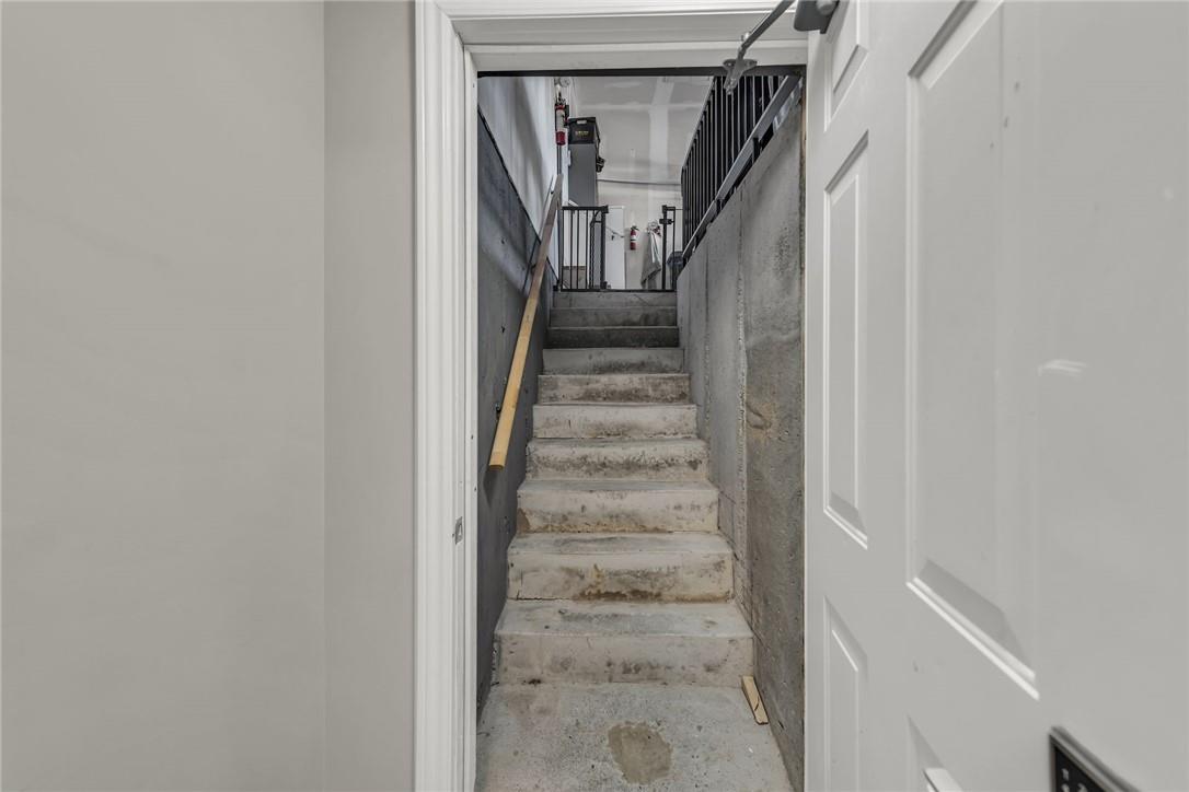 77 Cactus Crescent