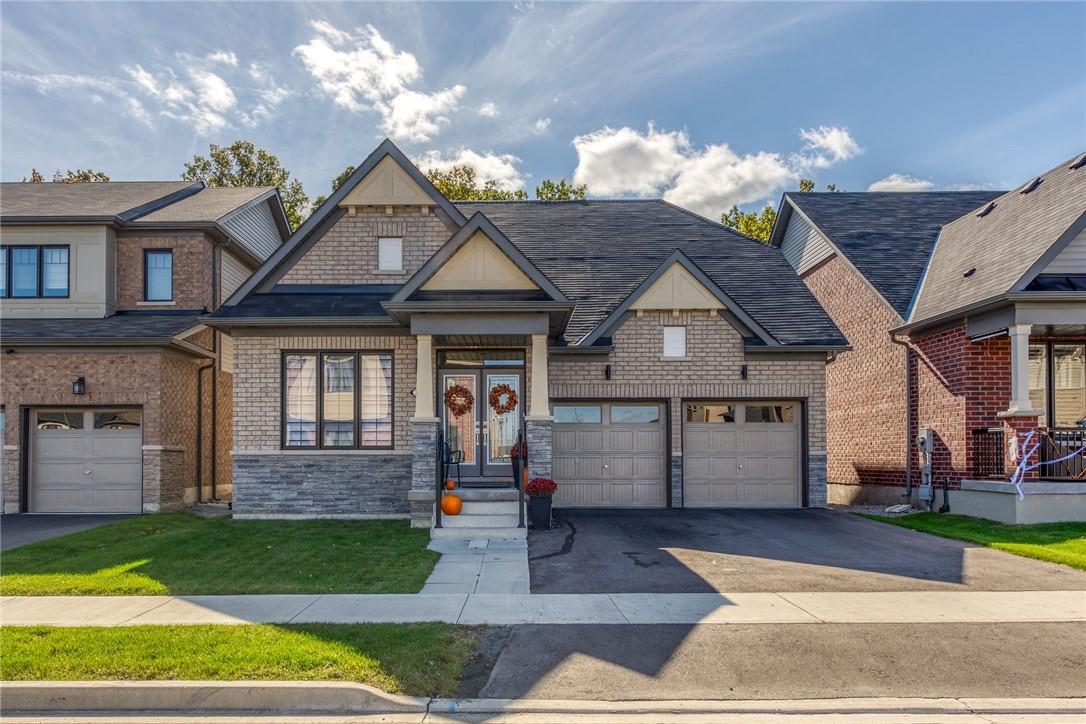 77 Cactus Crescent
