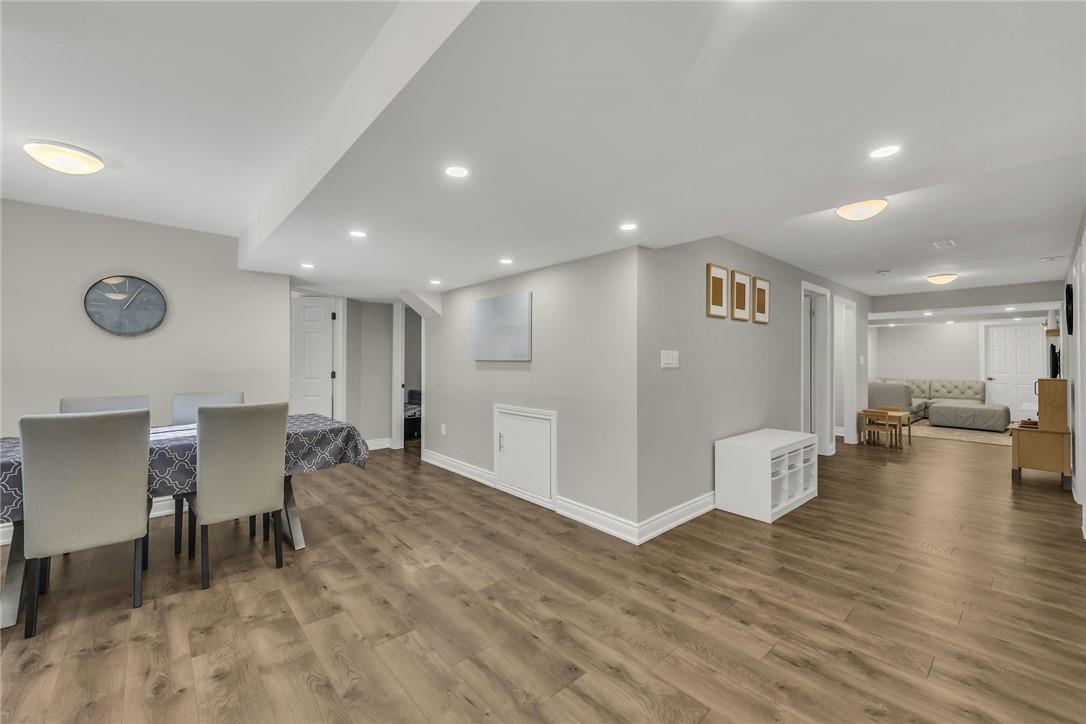 77 Cactus Crescent