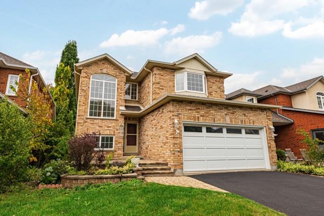 227 Fellowes Crescent