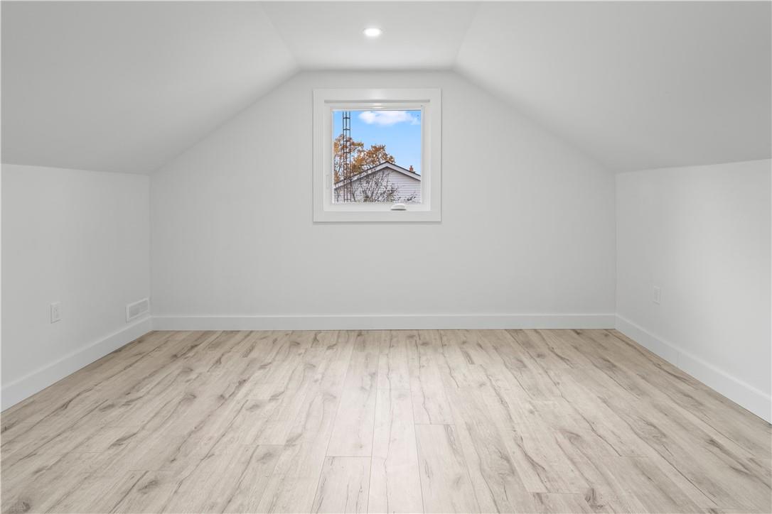100 GREEN MOUNTAIN Road E