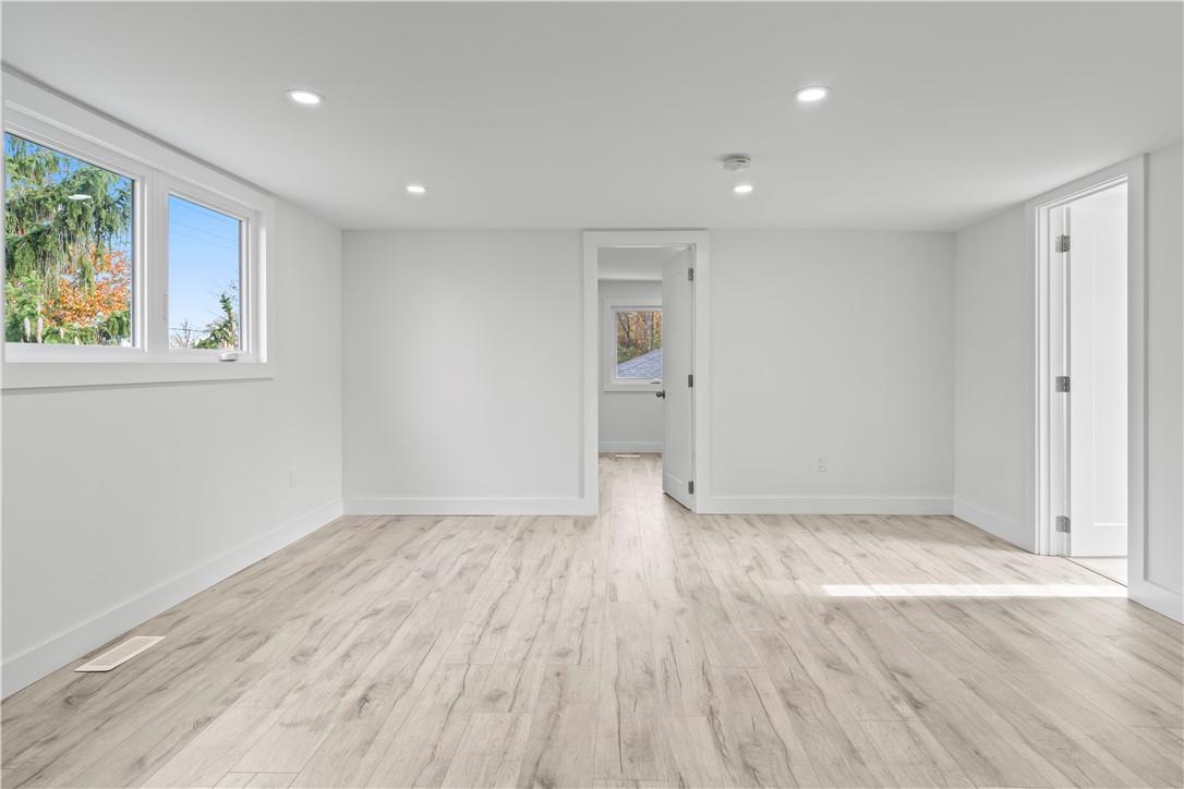100 GREEN MOUNTAIN Road E