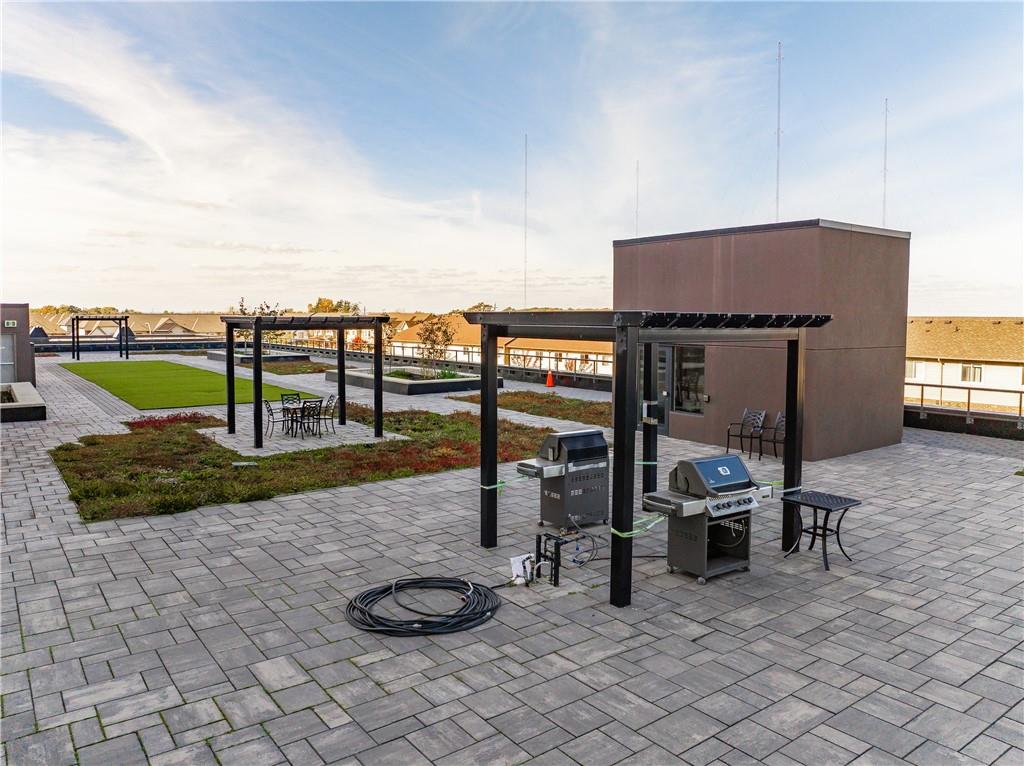 550 North Service Road|Unit #707