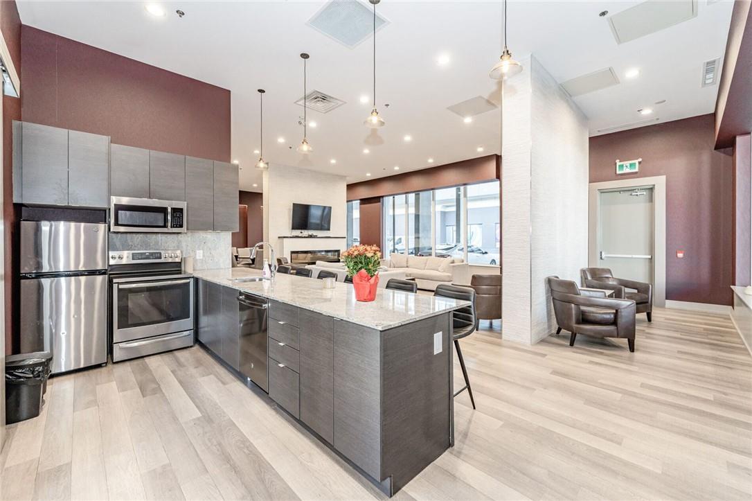 550 North Service Road|Unit #707