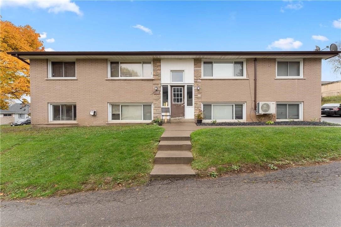 256 SOUTH Drive