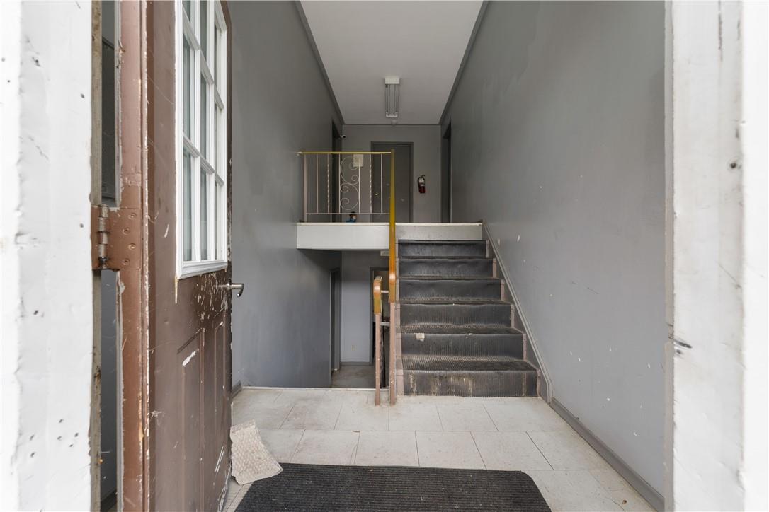 256 SOUTH Drive