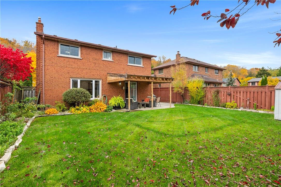 27 BEN TIRRAN Crescent