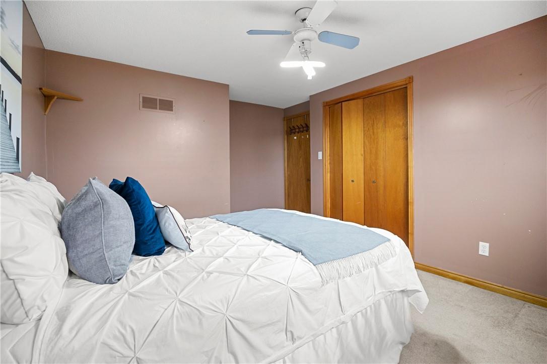 27 BEN TIRRAN Crescent