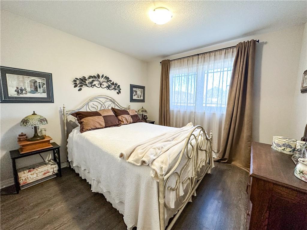 4 TAMARACK Way