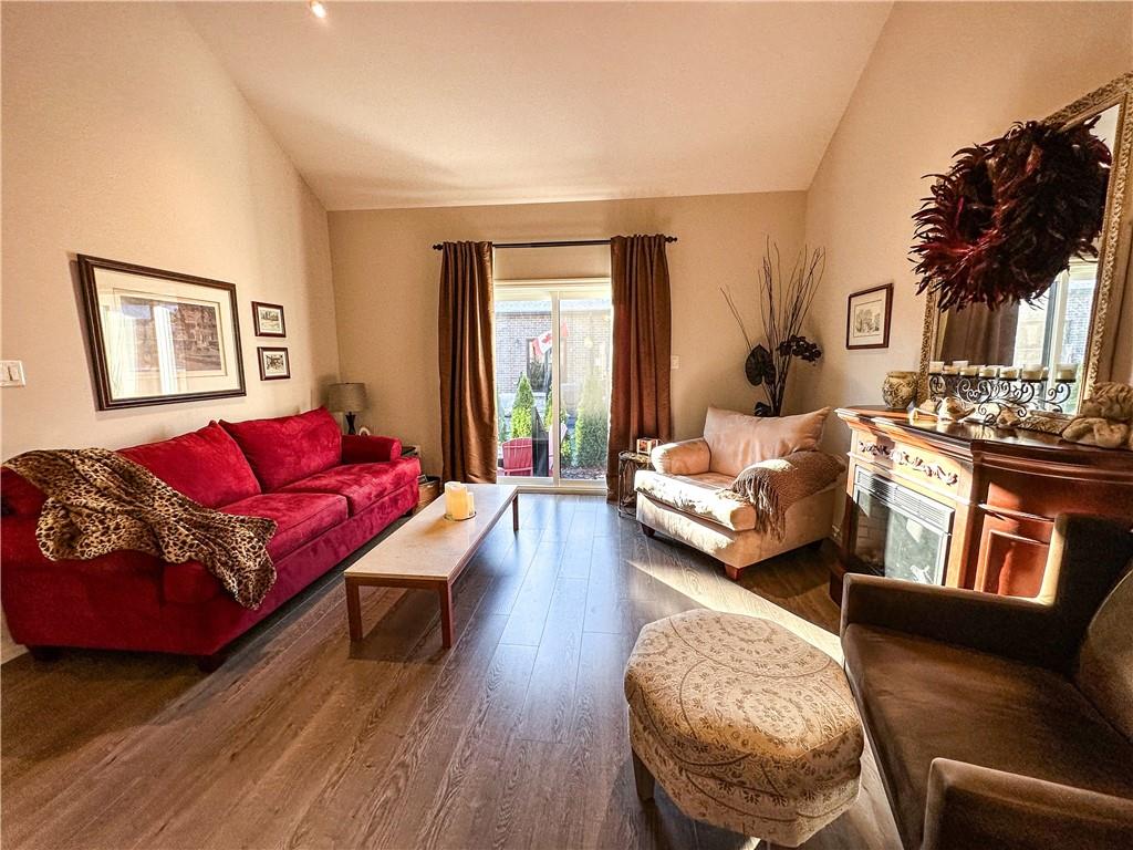 4 TAMARACK Way