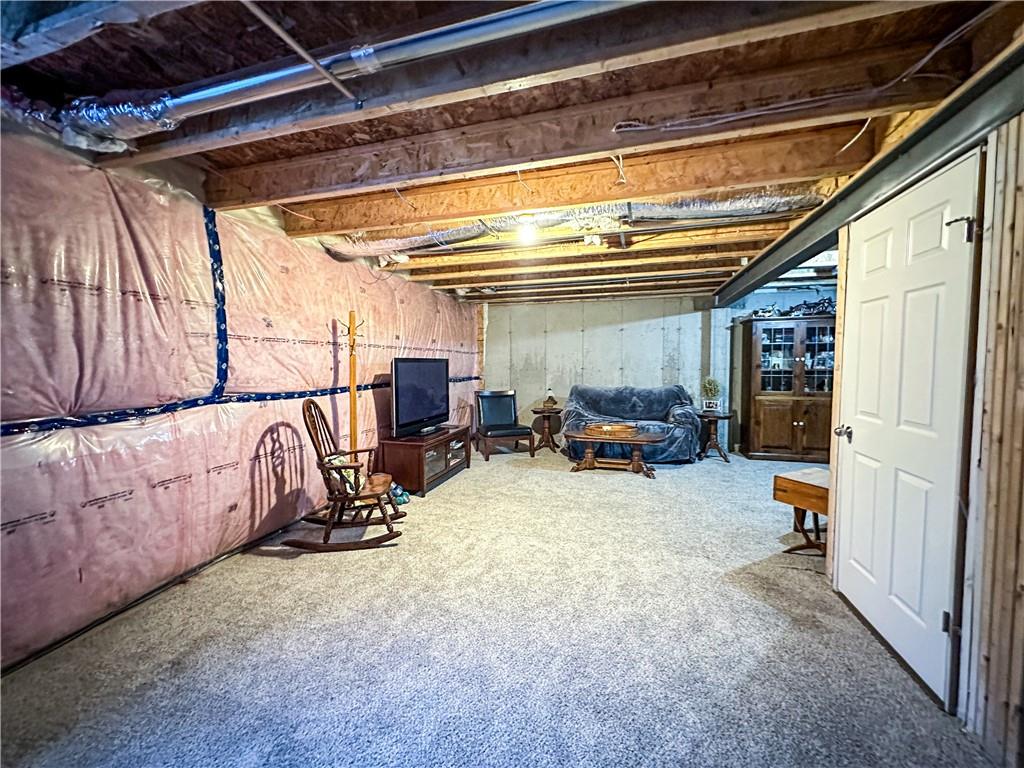 4 TAMARACK Way
