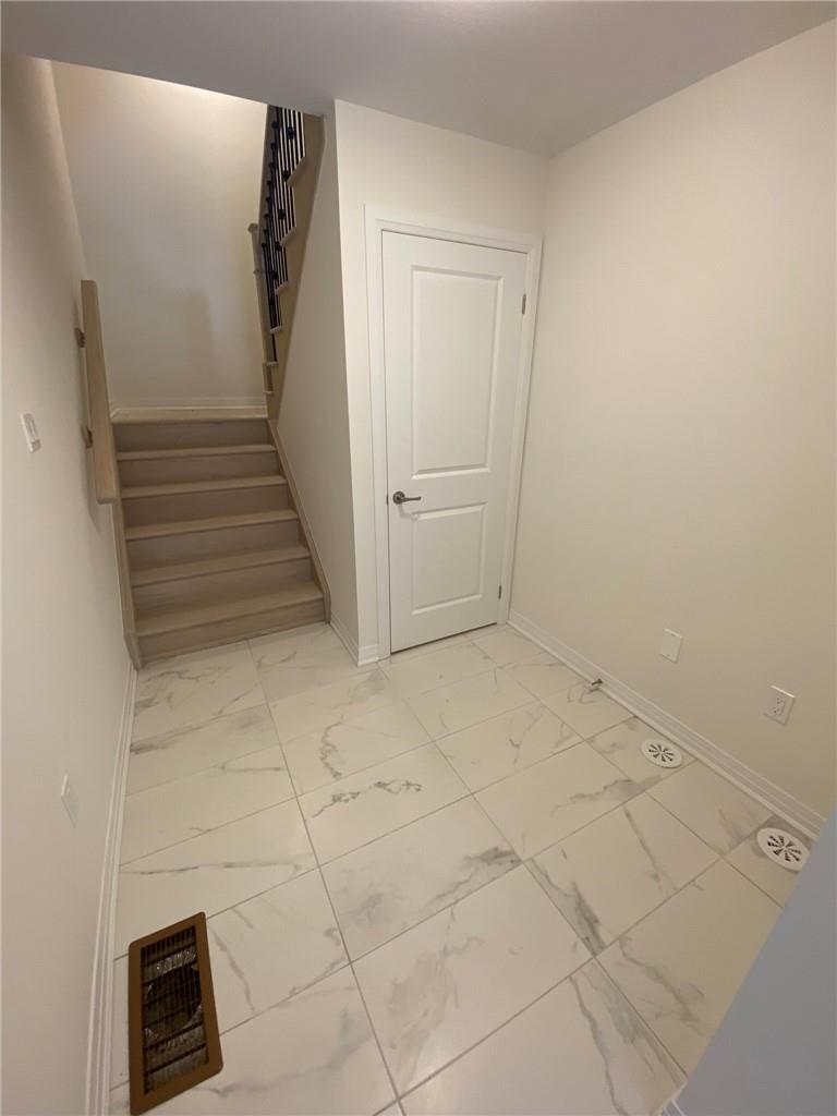 305 Garner Road W|Unit #22