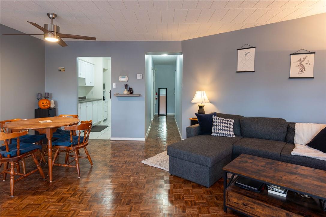 105 Conroy Crescent|Unit #411