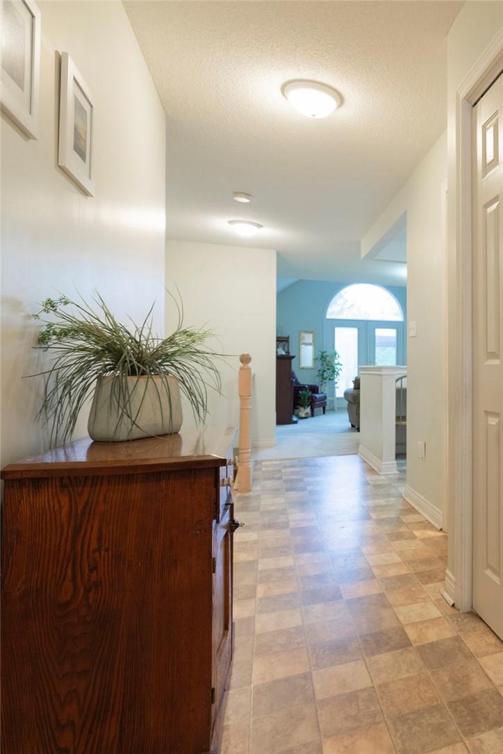 60 DUNDAS Street|Unit #6