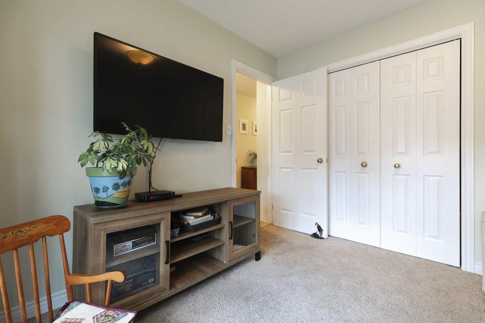 60 DUNDAS Street|Unit #6